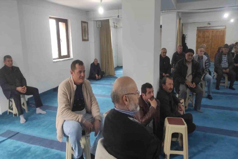 Kutsal topraklara gidecek olan umrecilere seminer verildi Bolu Mudurnu İlçe Müftülüğünce Diyanet İşleri Başkanlığı Umre Organizasyonu ile