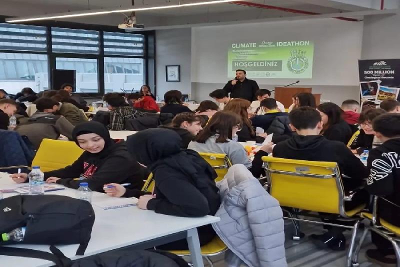 Zonguldak’ta "Gençlerden Sürdürülebilir Gelecek Çözümleri" IDEATHON Atölye Çalışması başladı. Zonguldak