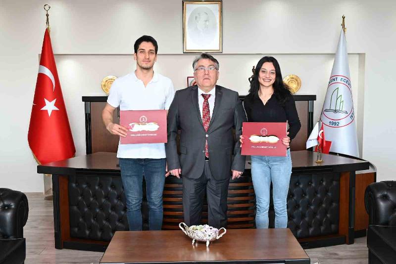 ZBEÜ Rektörü Prof. Dr. İsmail Hakkı Özölçer, Türkiye Büyükler Salon