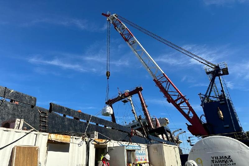 Romanya açıklarında kontrolden çıkması sonrasında Kastamonu açıklarına kadar sürüklenen ve