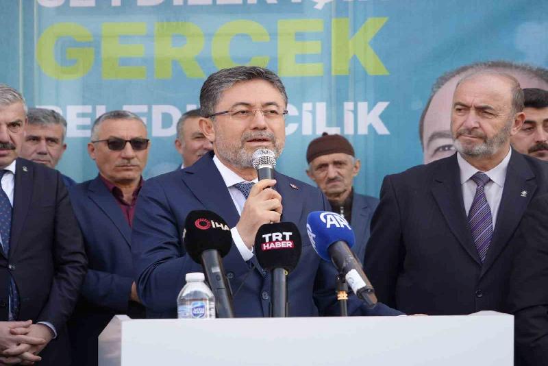 Kastamonu’nun Seydiler ilçesinde AK Parti seçim ofisinin açılış törenine katılan