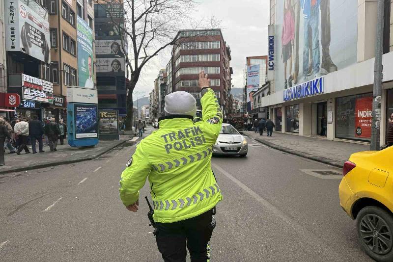 Zonguldak İl Emniyet Müdürlüğüne bağlı trafik ekipleri tarafından ticari araçlara