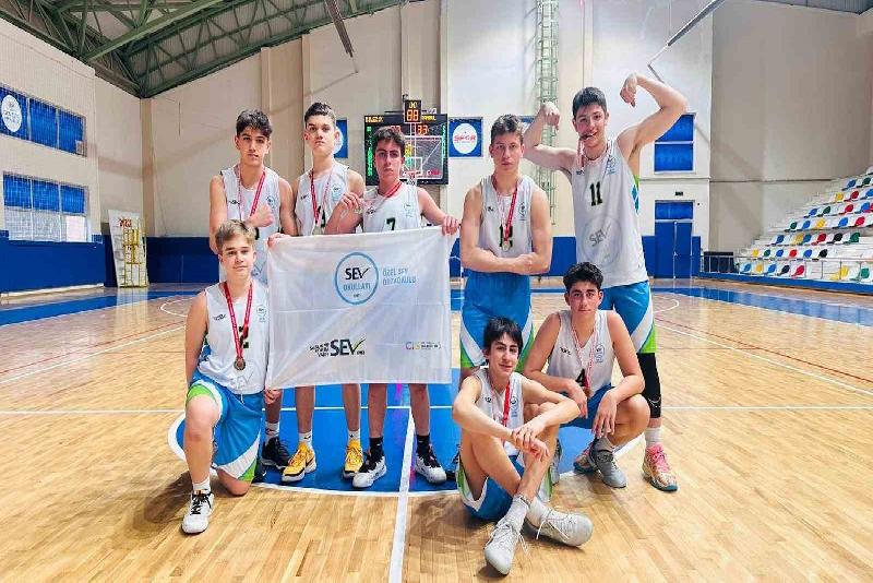 DÜZCE(İHA) – Okul Sporları Yıldız Basketbol grup müsabakalarında 23 takım