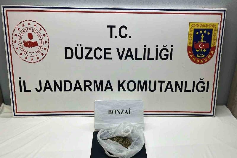 Uyuşturucu madde kullanan 7 kişi hakkında işlem yapıldı DÜZCE(İHA) –Düzce İl Jandarma Komutanlığına bağlı ekipler tarafından yapılan çalışmada