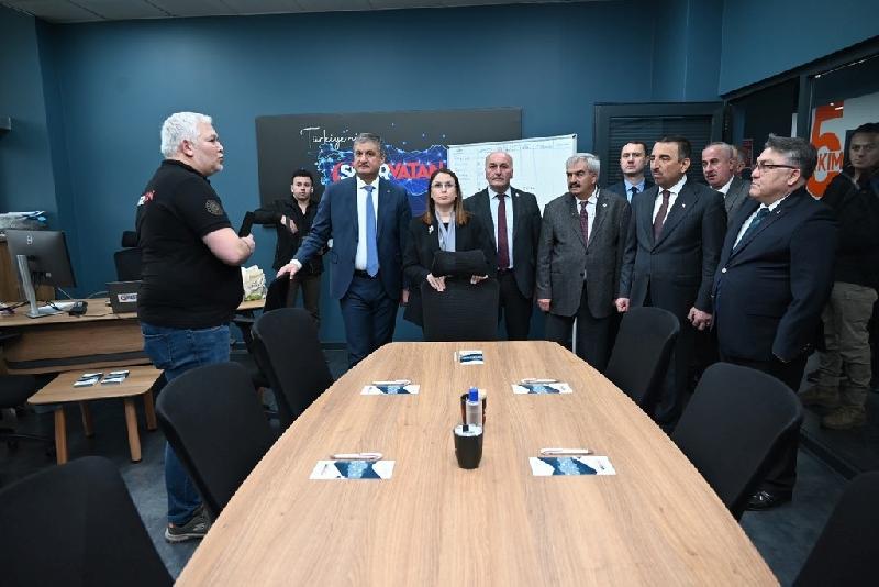 ZBEÜ Rektörü Prof. Dr. İsmail Hakkı Özölçer; Bartın Valisi Dr.