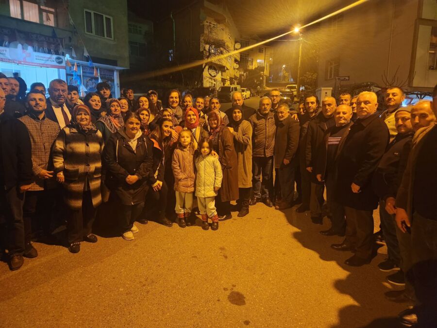 Uzunmehmet mahallemizde halkımızla bir araya geldik. Sevgi , saygı, coşku