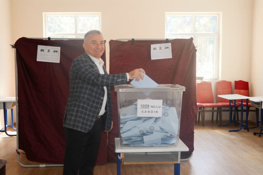 Kdz. Ereğli Belediyesi önceki dönem başkanlarından Murat Sesli oyunu Balı