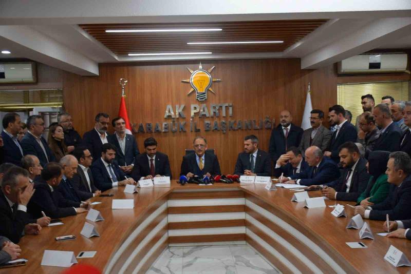 Çevre ve Şehircilik Bakanı Mehmet Özhaseki, Türkiye’nin bir deprem bölgesi