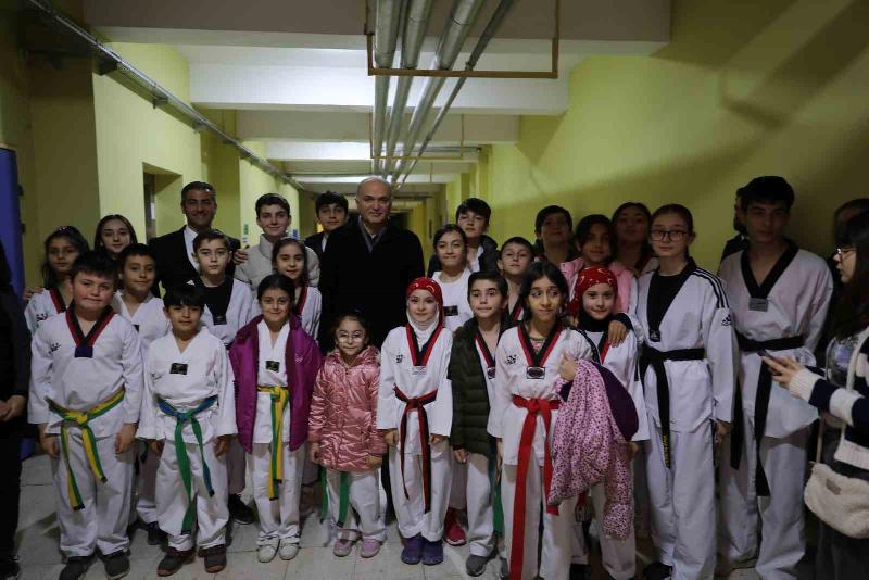 Düzce Belediye Başkanı Dr. Faruk Özlü, ‘Spor Şehri Düzce’ çatısı