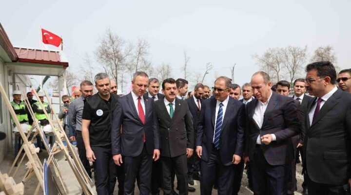Çevre, Şehircilik ve İklim Değişikliği Bakanı Özhaseki: “Bittiğinde Zonguldak’ımızın en güzel yerlerinden birisi haline gelecek”