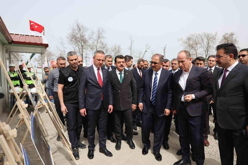 Çevre, Şehircilik ve İklim Değişikliği Bakanı Özhaseki: “Bittiğinde Zonguldak’ımızın en güzel yerlerinden birisi haline gelecek”