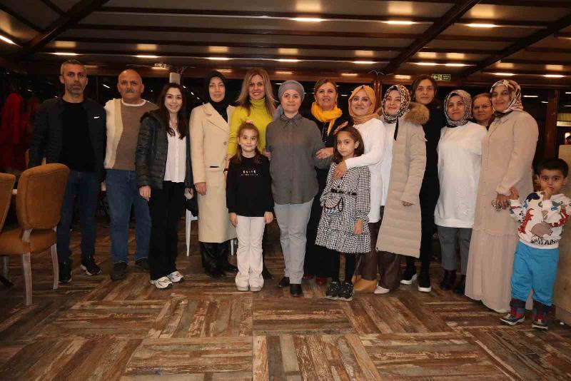 Düzce Belediyesi, çölyak hastaları ve ailelerini glutensiz iftar sofrasında buluşturdu.