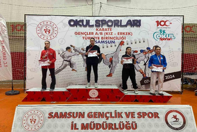 Gençler Karate Kumite Türkiye Şampiyonası’nda Düzceli sporcu Elif Şimal Ekizoğlu