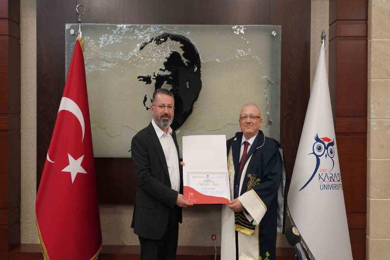 Karabük Üniversitesinde (KBÜ) görevde yükselerek profesörlük, doçentlik ve Dr. Öğretim