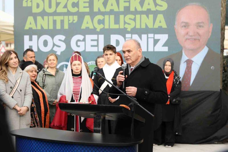 Düzce Belediyesi tarafından Uzunmustafa Mahallesi Sabiha Ulusoy Kütüphanesi bahçesinde inşa