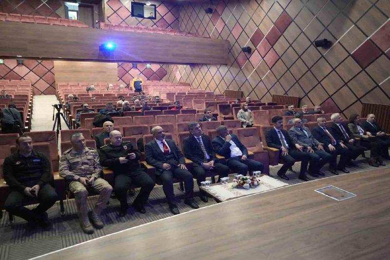 Kastamonu’da 1-7 Mart Deprem Haftası etkinlikleri çerçevesinde farkındalık amacıyla gerçekleştirilen