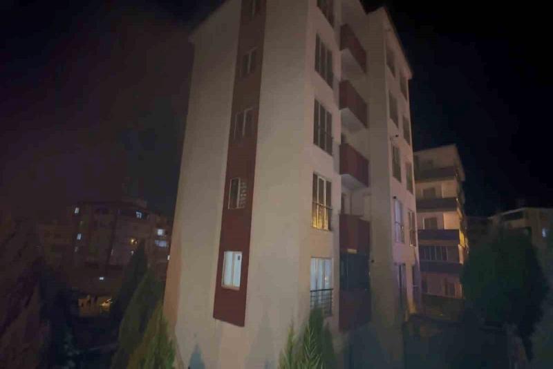 Karabük’te şömine yakımı sırasında çıkan yangında dumandan etkilenen ve yanık