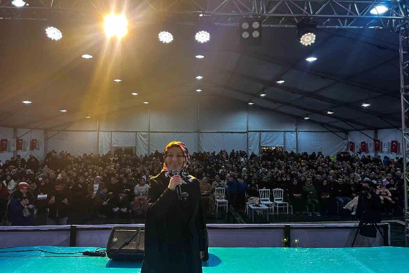 Düzce Belediyesi ev sahipliğinde düzenlenen Ramazan etkinlikleri vatandaşlardan büyük ilgi