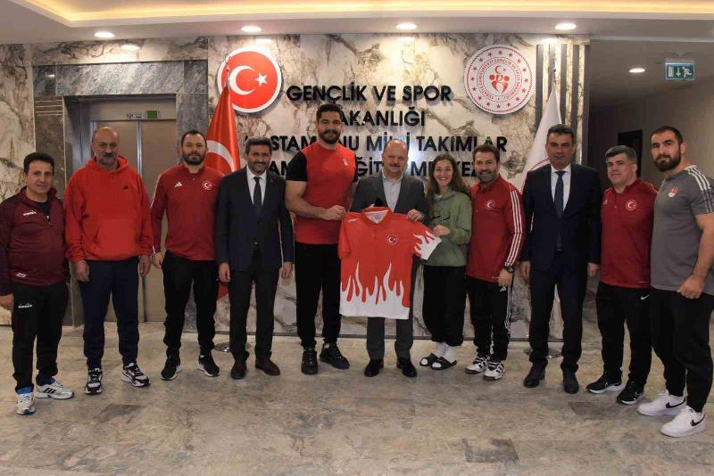 Kastamonu Valisi Meftun Dallı, Kastamonu kamp merkezinde olimpiyatlara hazırlanan milli