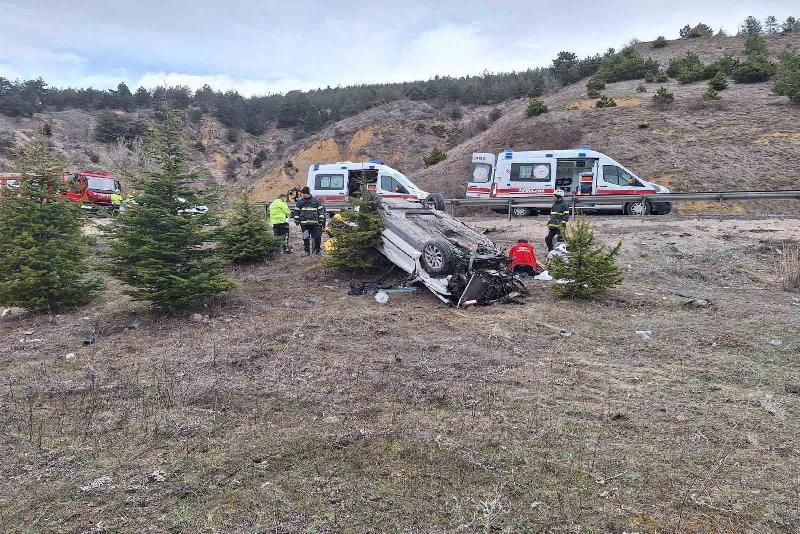 Bolu’nun Gerede ilçesinde yolda çıkan otomobilin takla atması neticesinde meydana