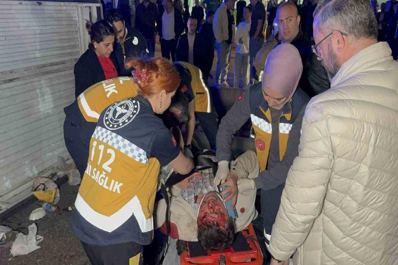 Düzce’de iki aracın çarpıştığı kazada 6 kişi yaralandı. Yaralılardan birinin