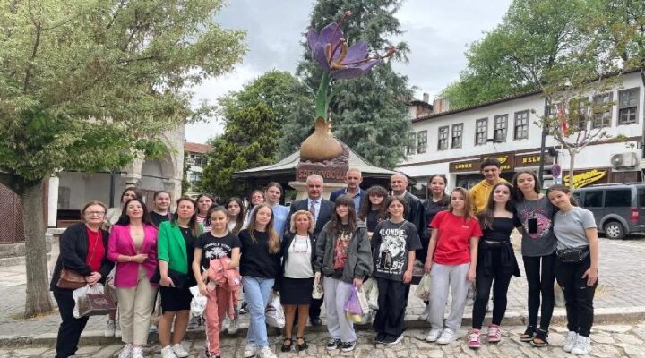 Makedonyalı öğrenciler Safranbolu’yu gezdi