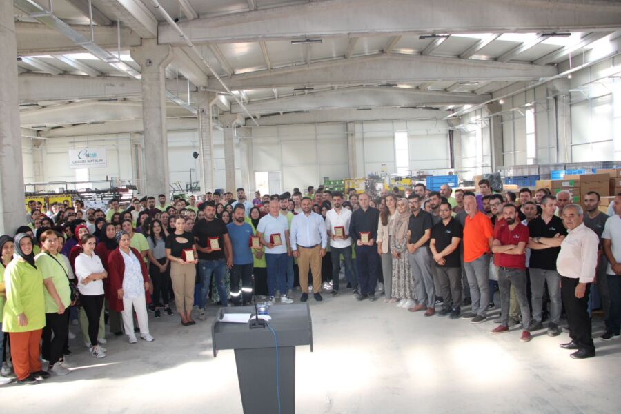 ELCAB KABLO Yeni Fabrikasında Bugün Üretime Başladı Elcab Kablo Profil Sanayi Ticaret A.Ş. olarak ülke ve bölgemiz