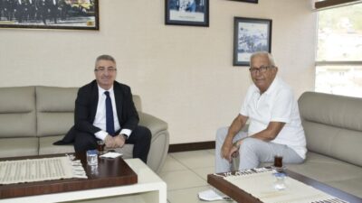 Erdemir Genel Müdürü Aşkın Peker, Belediye Başkanı Halil Posbıyık’ı ziyaret