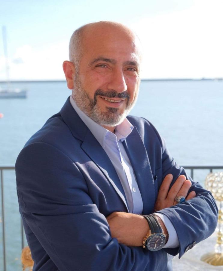 MUSTAFA KELEŞ yazar fotoğrafı