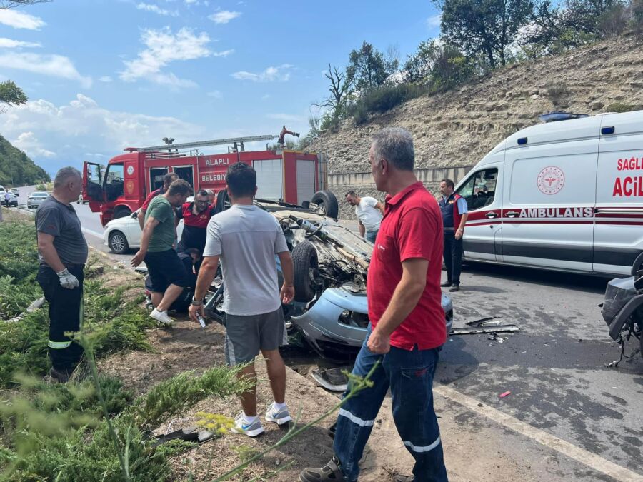 Zonguldak Alaplı Akçakoca karakolunda meydana gelen trafik kazasında bir kişi