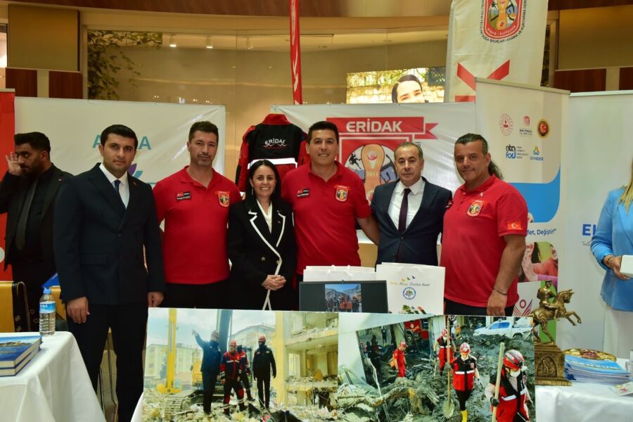 Kdz. Ereğli Belediyesi İtfaiye Müdürlüğü personeli ve Gönüllü İtfaiyecilerden oluşan