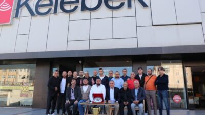 Kdz. Ereğli Turgut Tanyıldız Masterler takımı kaptanı Murat Sesli ve