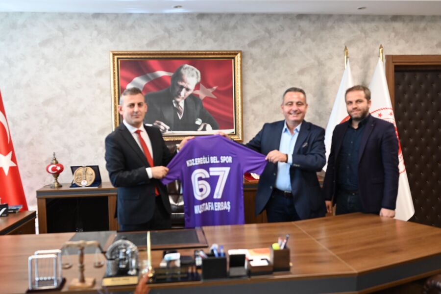    Kdz.Ereğli Belediyespor 2.Başkanı Akın Katı ve Yönetim Kurulu Üyesi