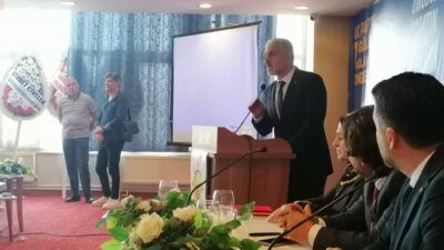 Karadeniz Ereğli’de konuşan AK Parti Zonguldak İl Koordinatörü Samsun Milletvekili