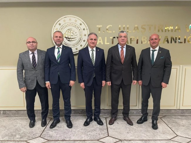 Kdz. Ereğli Ticaret ve Sanayi Odası Başkanı Arslan Keleş, AK Parti Zonguldak Milletvekili Saffet Bozkurt ve Kdz.