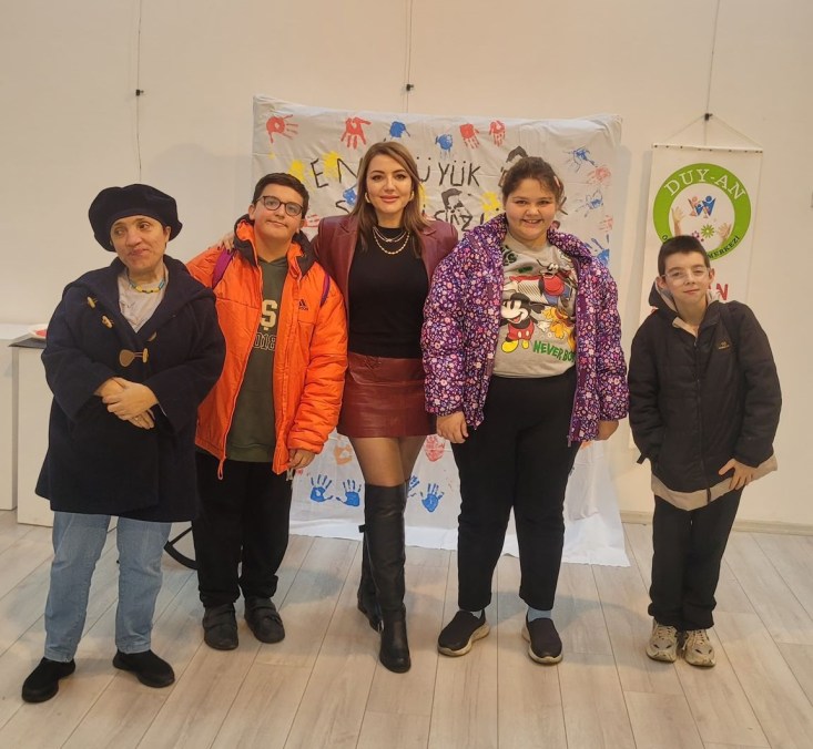 Şehnaz Kara, ” Bugün açılışını yaptığımız sergimiz 3 gün devam