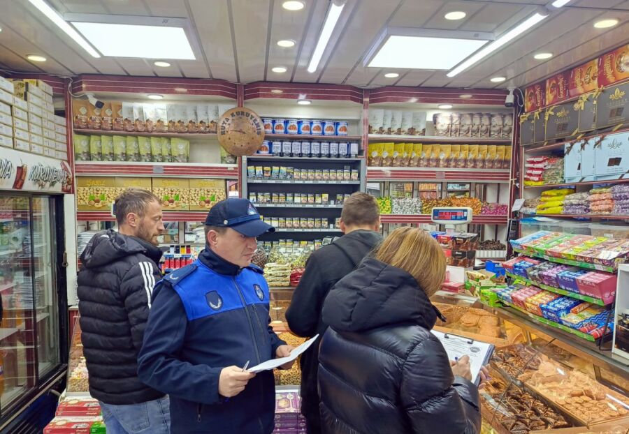 Kdz. Ereğli Belediyesi Zabıta Müdürlüğü ekipleri, yeni yıl öncesi eğlence