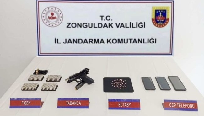 Zonguldak İl Jandarma Komutanlığı ekiplerinin operasyonuyla alınan şahıslardan 2’si tutuklandı