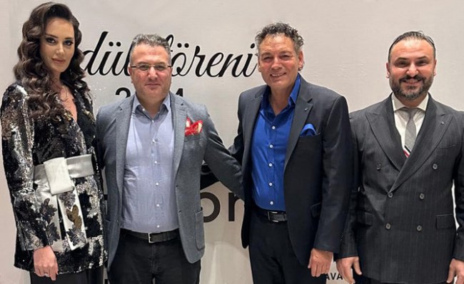 Rize Ricosta Hotel’de Rize’nin Yıldızları Gecesi düzenlendi. Seçkin isimlerinin katılımıyla gerçekleşen ve