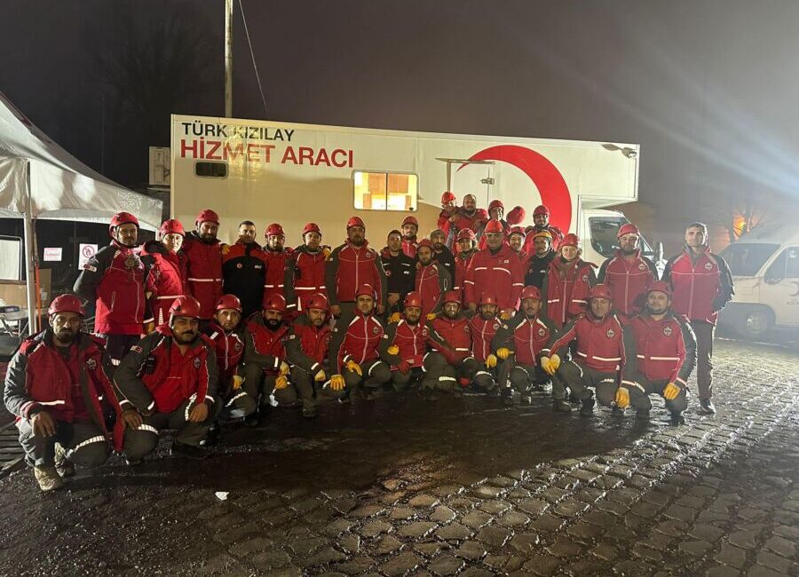 Zonguldak Kızılay Şubesi tarafından kurulan gönüllü arama kurtarma ekibi ulusal