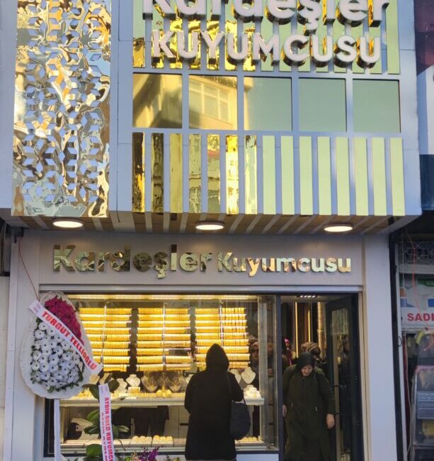 Zonguldak’ın Ereğli ilçesinde faaliyette bulunan Kardeşler Kuyumculuk Yeni Yılın başında