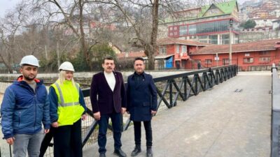 Zonguldak’ın  Birlik mahallesi Değirmen sokak’taki AFAD yaya köprüsü tamamlanarak hizmete