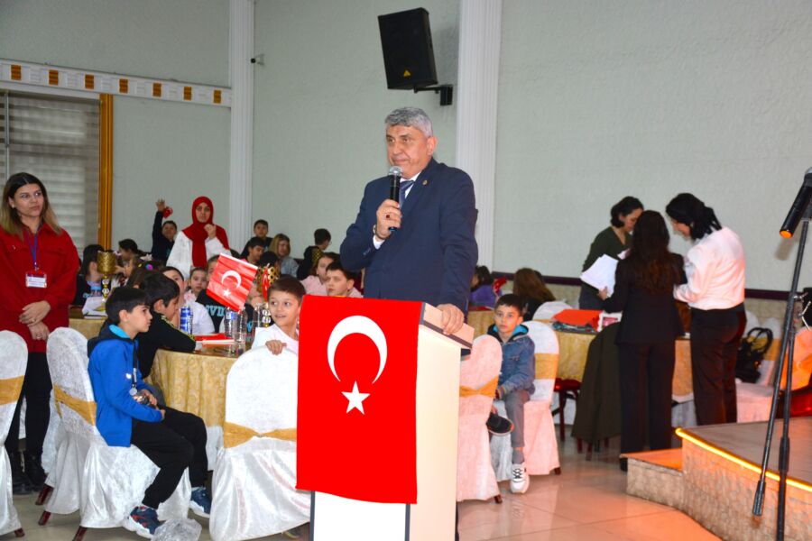 Zonguk’ın Ereğli İlçesine bağlı Gülüç Beldesinde,12 Mart İstiklal Marşı’nın kabulünün