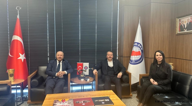 Deniz ve Hüseyin Özbakır, sendikacılık kökenlerini yansıtan duruşlarıyla Ali Yalçın’ı