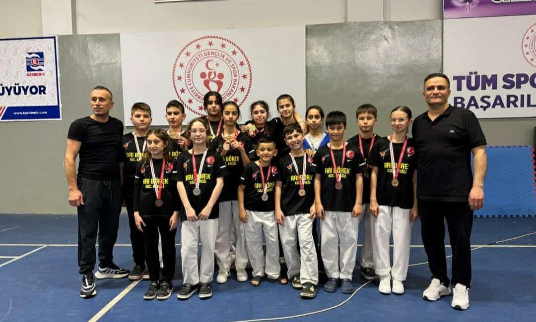 Karadeniz Ereğli Taşbaca Spor Kulübü sporcuları, Karabük’te düzenlenen Batı Karadeniz