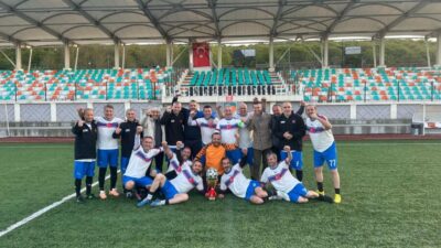 Turgut Tanyıldız Kdz. Ereğli Masterler takımı şampiyonluklarına bir yenisini daha