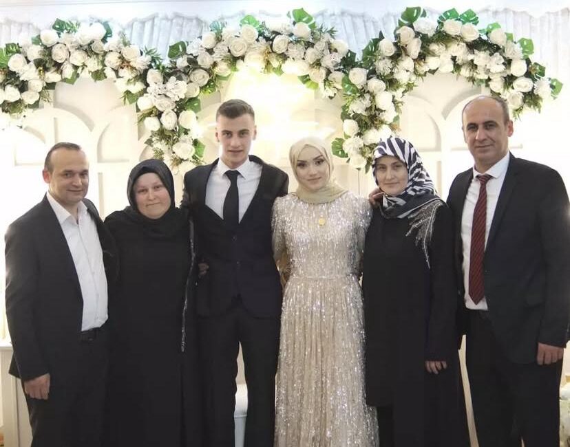 Kdz.Ereğli’nin sevilen ve ileri gelen esnaflarından olan Kardeşler Kuyumculuk sahibi 