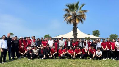 Zonguldak’ın Alaplı İlçesinde İmam Hatip Lisesi Öğrencileri sosyal etkinlik kapsamında