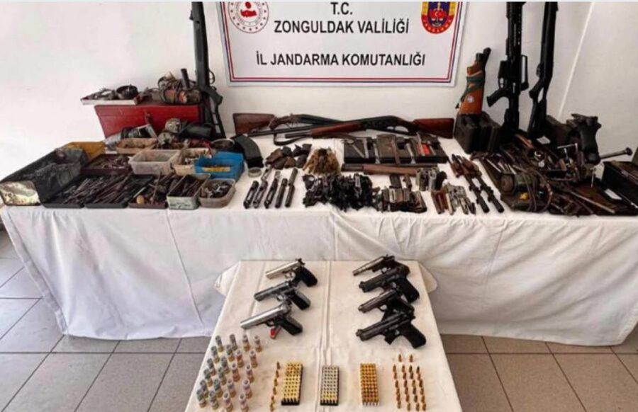 Zonguldak Merkez ve Kozlu İlçesinde jandarmanın yaptığı çalışma sonucu çok