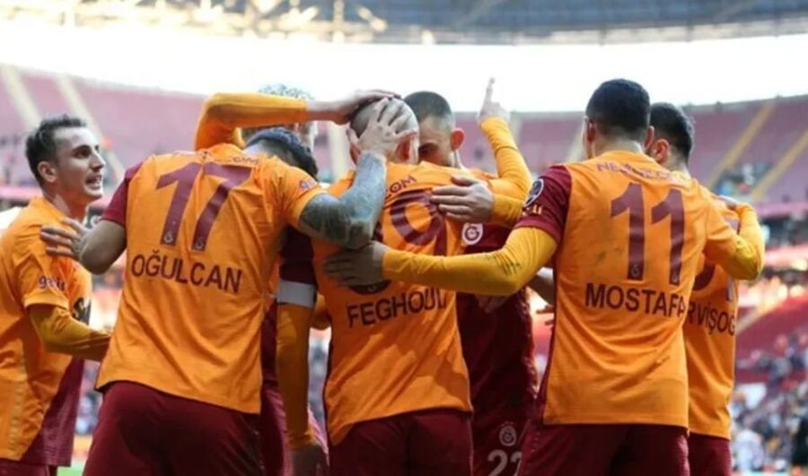 Galatasaray’da Victor Osimhen transferinin açıklanmasının ardından gözler diğer takviyelere çevrildi.